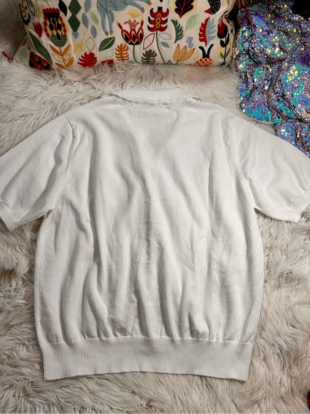 Short Sleeve Knit Blouse with Dainty Lace Trim Collar - Picture 5 of 10